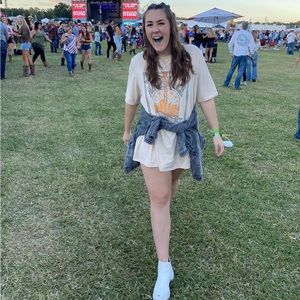 Meet your Posher, Jillian